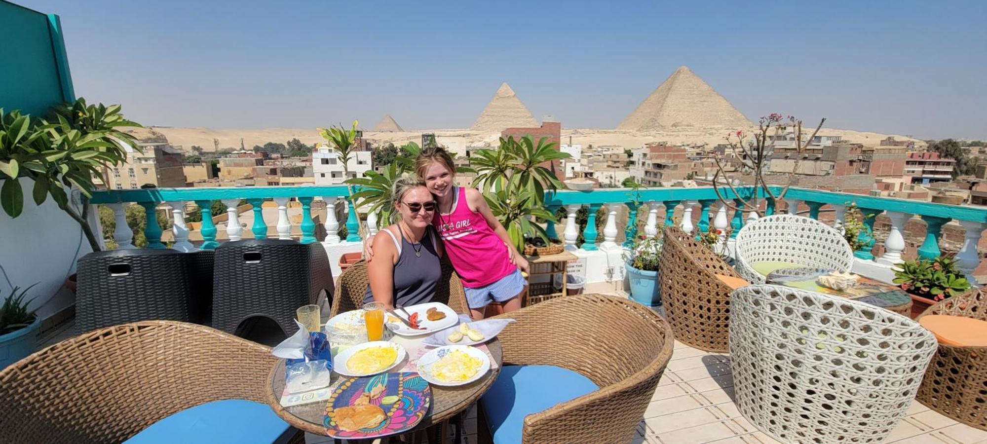Pyramids Temple Guest House Kafret el-Gabal Kültér fotó