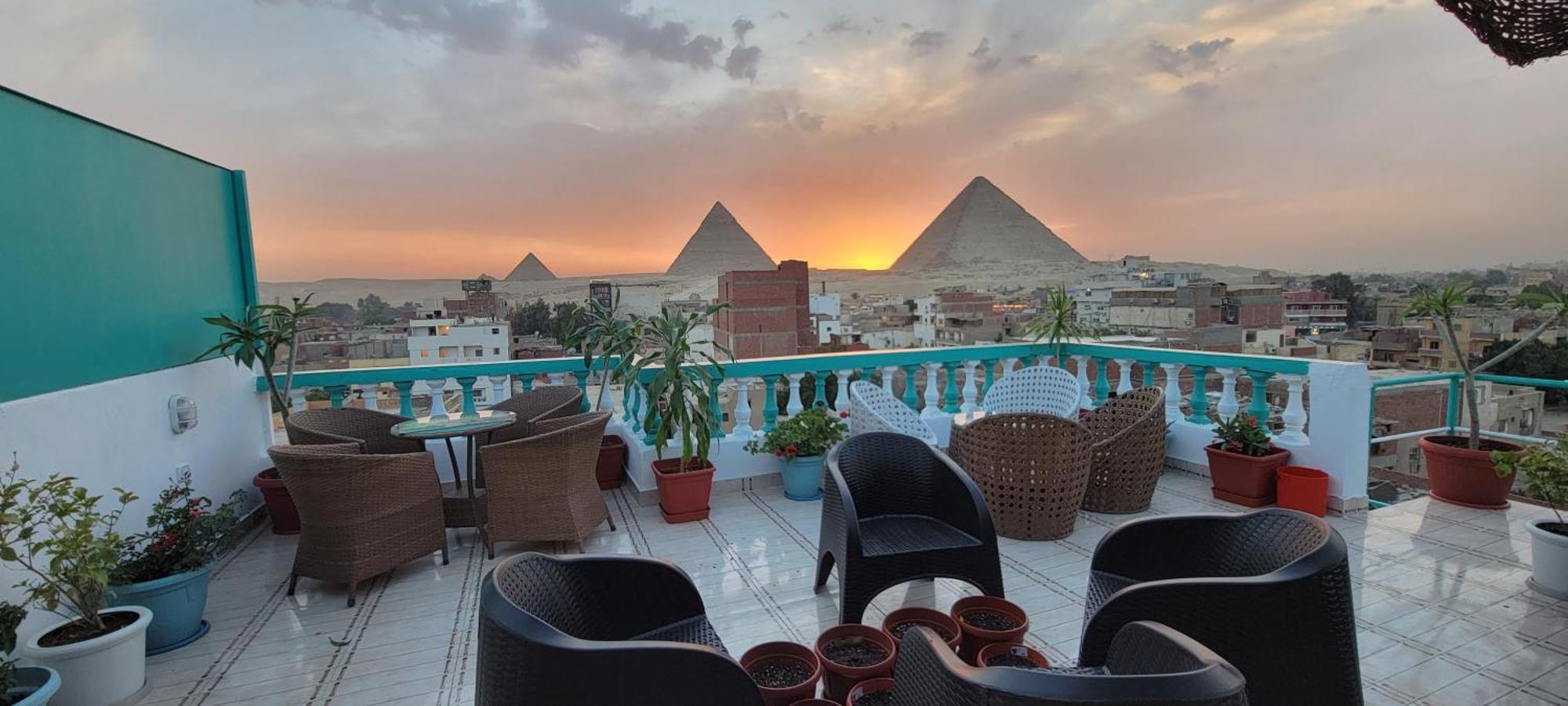Pyramids Temple Guest House Kafret el-Gabal Kültér fotó