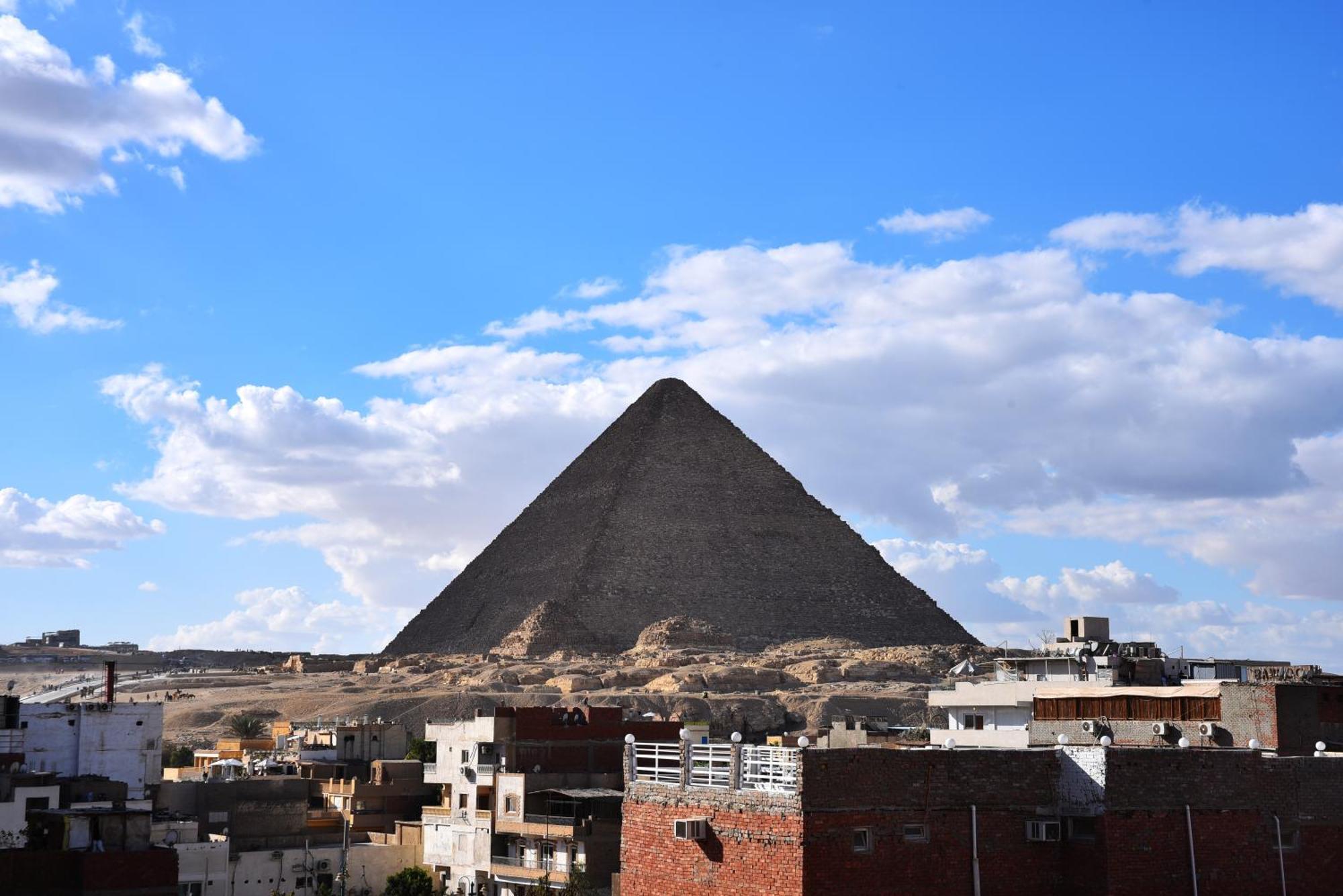 Pyramids Temple Guest House Kafret el-Gabal Kültér fotó